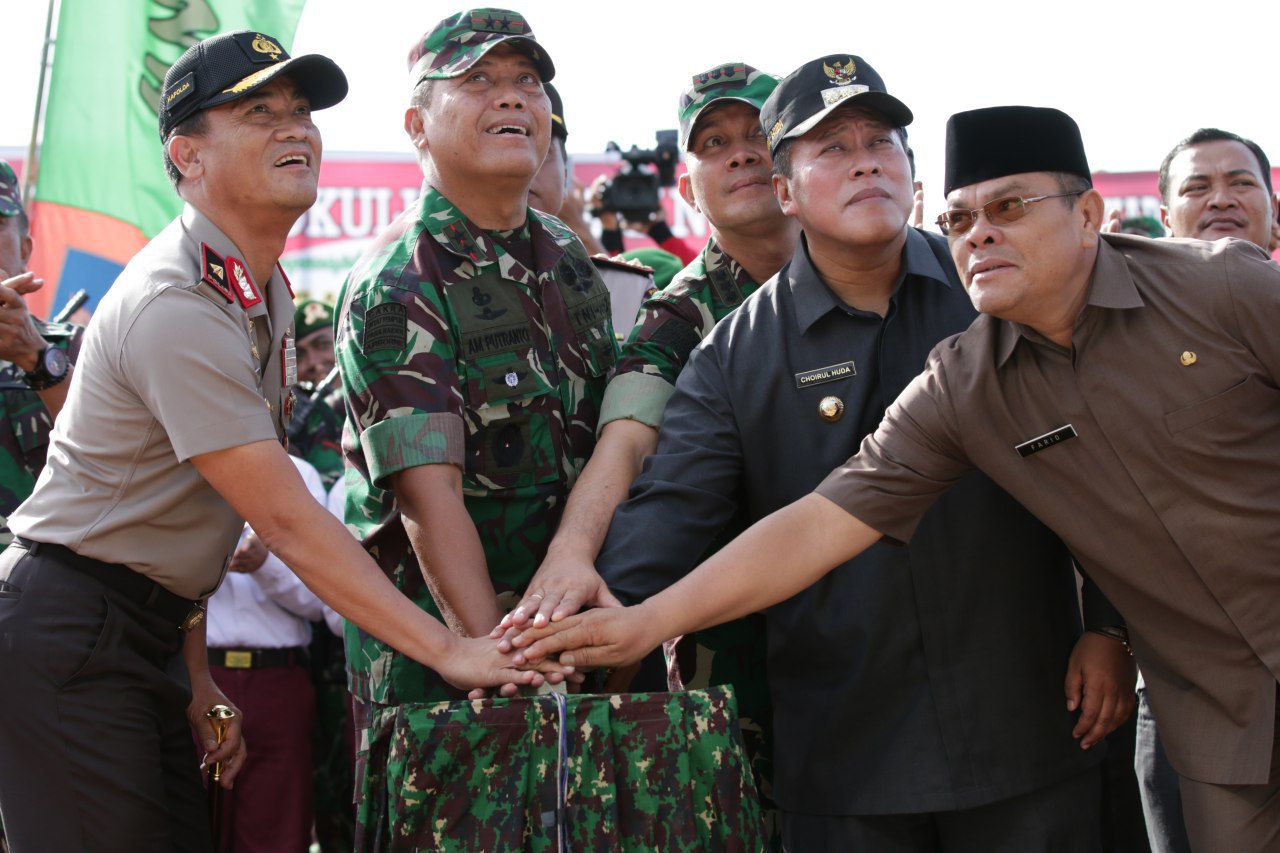 Pangdam TNIPolri Bantu Kesejahteraan Rakyat