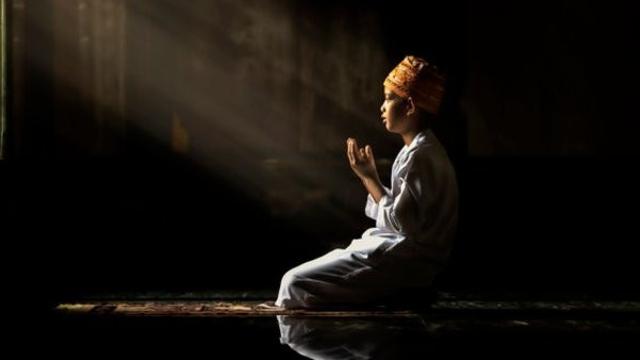 10 Adab dan Tata Cara Berdoa, Tips Doa Mudah Terkabul