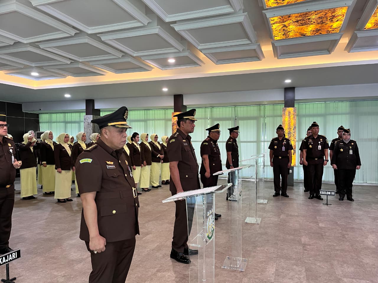 Kajati Bengkulu Lantik Sejumlah Pejabat Eselon III, Tekankan Profesionalisme dan Integritas