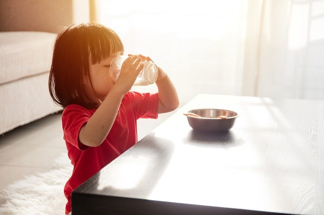 Buat Para Orangtua! Inilah Waktu Terbaik Minum Susu pada Anak