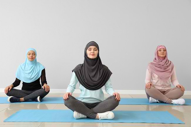 Ayo Rajin Olahraga! Ketahui Manfaat Yoga Saat Puasa