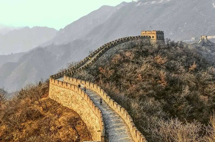 Siapa Kaisar yang Membangun Tembok Besar Cina?