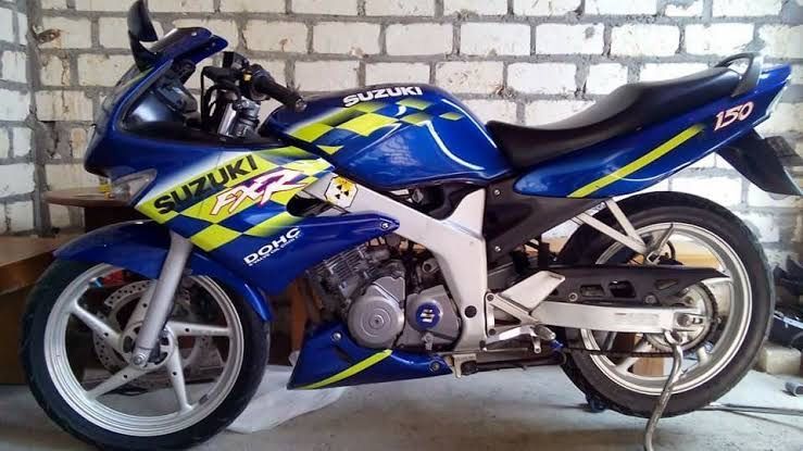 Suzuki FXR, Motor Sport yang Sering Dikira Satria F Modifan