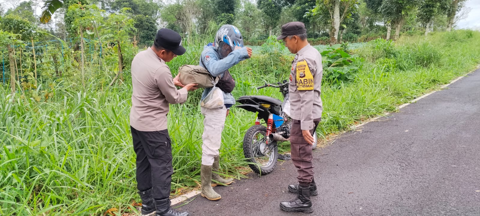 Polsek Selupu Rejang Gelar Razia Sajam dan Senpi 