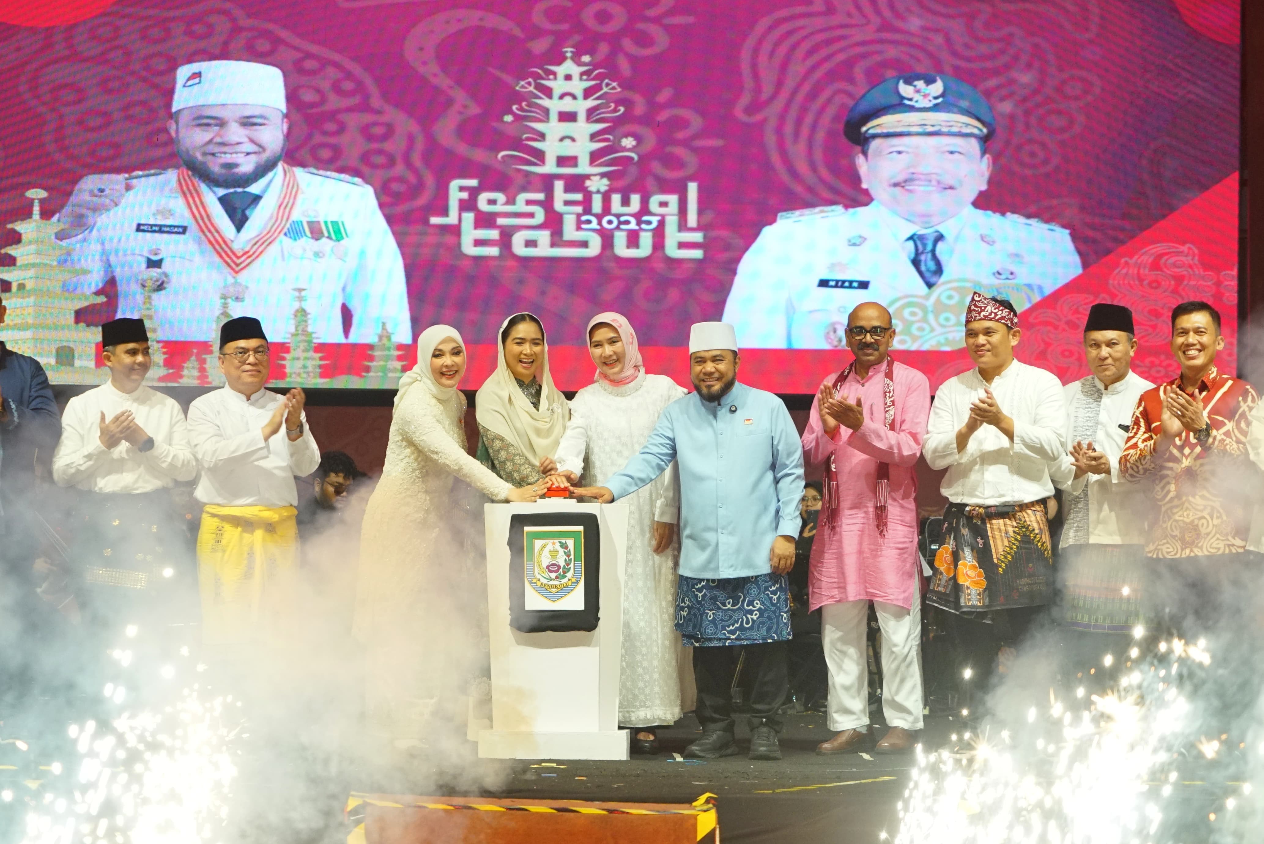 Menteri Pariwisata RI Tutup Festival Tabut Bengkulu 2025, Siap Jadikan Event Dunia