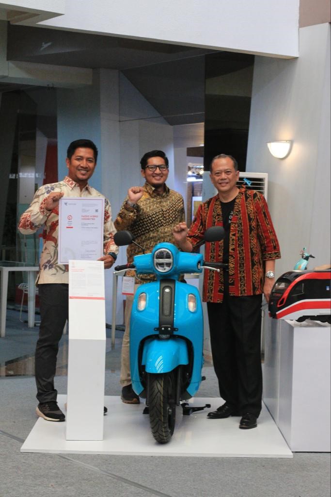 Tutup Akhir Tahun dengan Prestasi, Yamaha Fazzio Hybrid - Connected Menangkan Good Design Indonesia Award