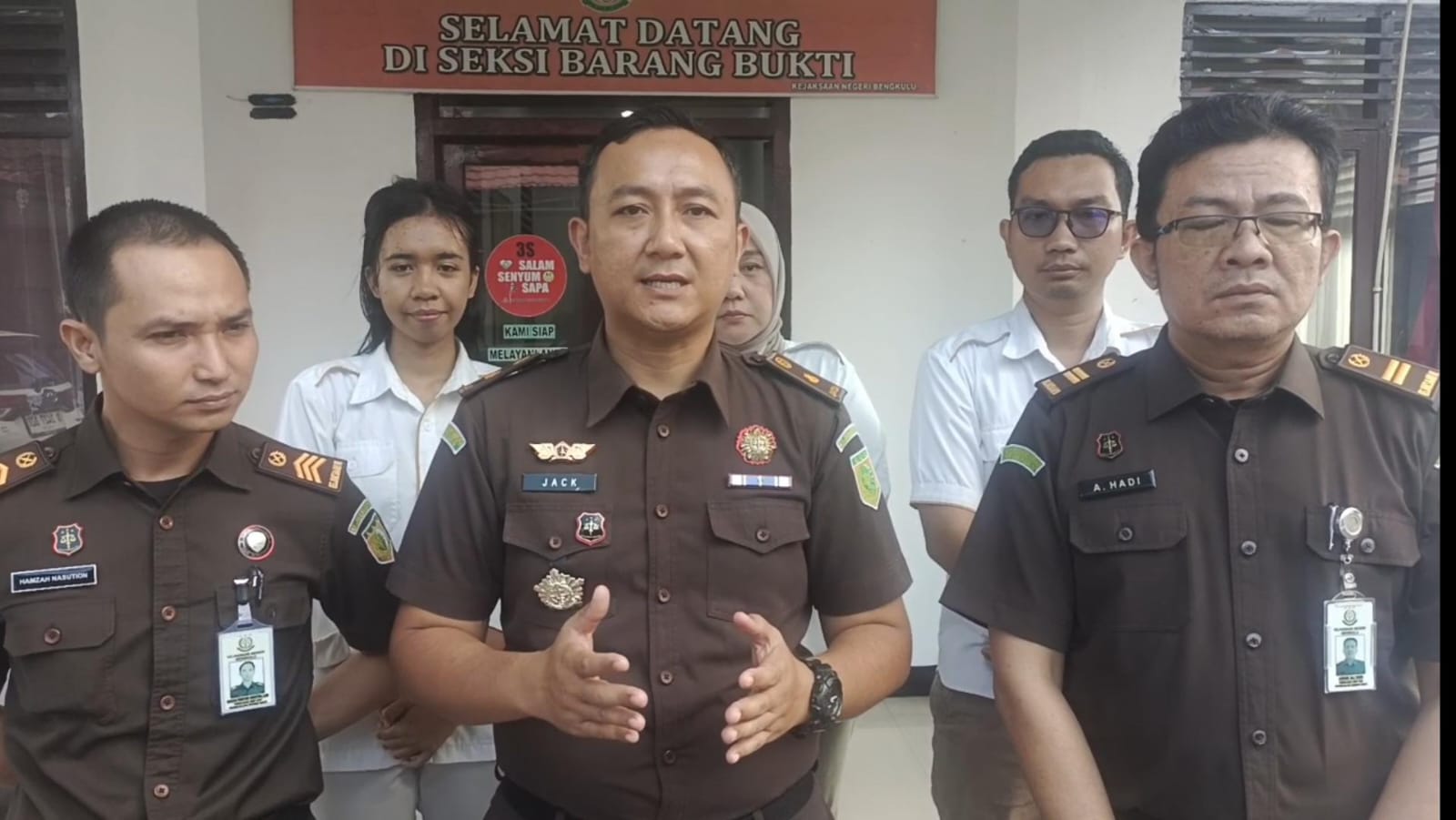 Kejari Bengkulu Gandeng Siswa SMK Untuk Kelola Barang Bukti Kendaraan