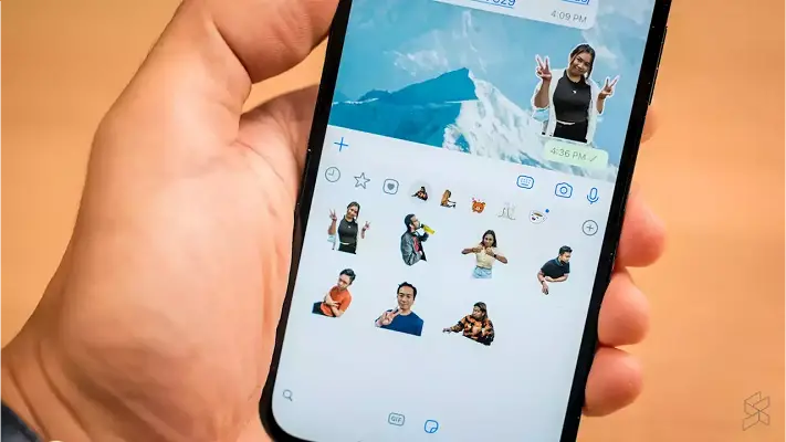 Bikin Stiker Whatsapp Pakai Foto Orang Bisa Dipidana & Denda Rp 2 Miliar!