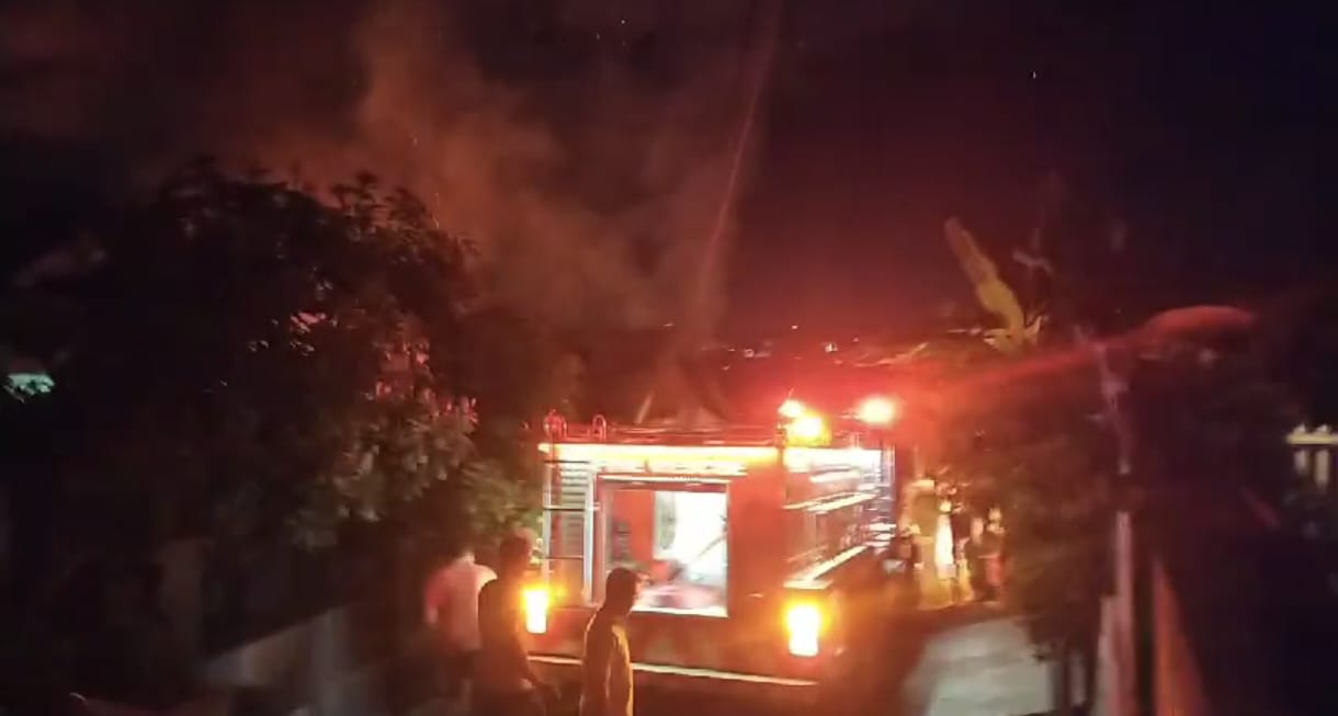 Diduga Akibat Api Rokok, Kosan 6 Pintu Di Pagar Dewa Terbakar