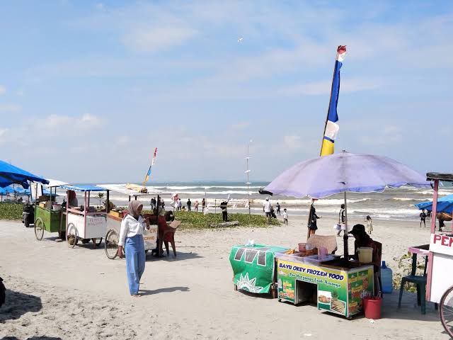 Viralkan Jika Ada Pedagang yang Getol Harga di Kawasan Pantai Panjang
