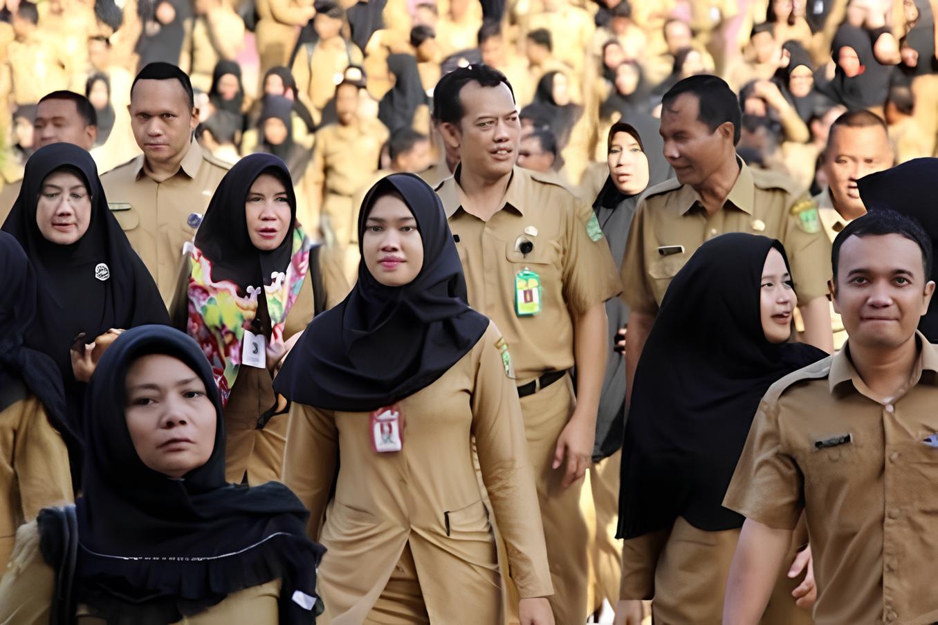 Mendagri Keluarkan Aturan Baru, Seragam Dinas PNS dan PPPK Disamakan