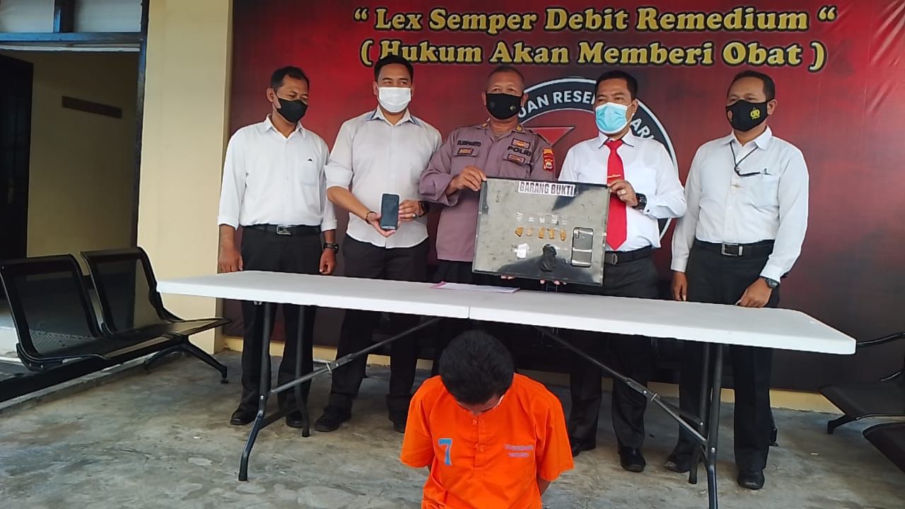 Perangkat Desa dari Seluma Ditangkap Usai Beli Sabu di Bengkulu