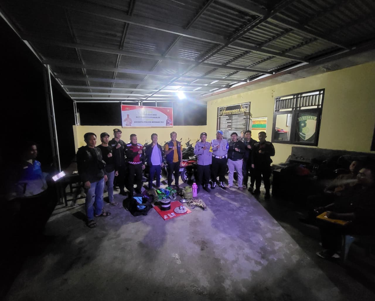 Polsek Bermani Ulu Gerebek Judi Sabung Ayam di Tebat Pulau, 21 Motor Diamankan