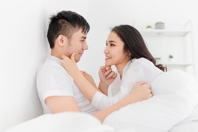 Romantisme Ciuman Bibir Berisiko Membawa 8 Penyakit Ini