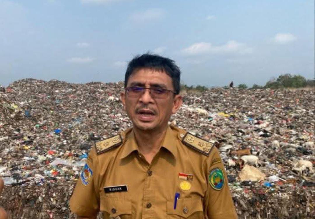 Overload, Sampah di TPA Air Sebakul Kota Bengkulu Longsor