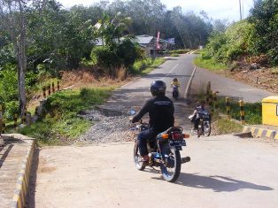 Jembatan Lingau Anjlok