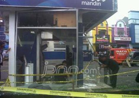 Mesin ATM Bank Mandiri di Makassar Meledak