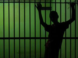 Tahanan Korupsi  Tak Ditangguhkan