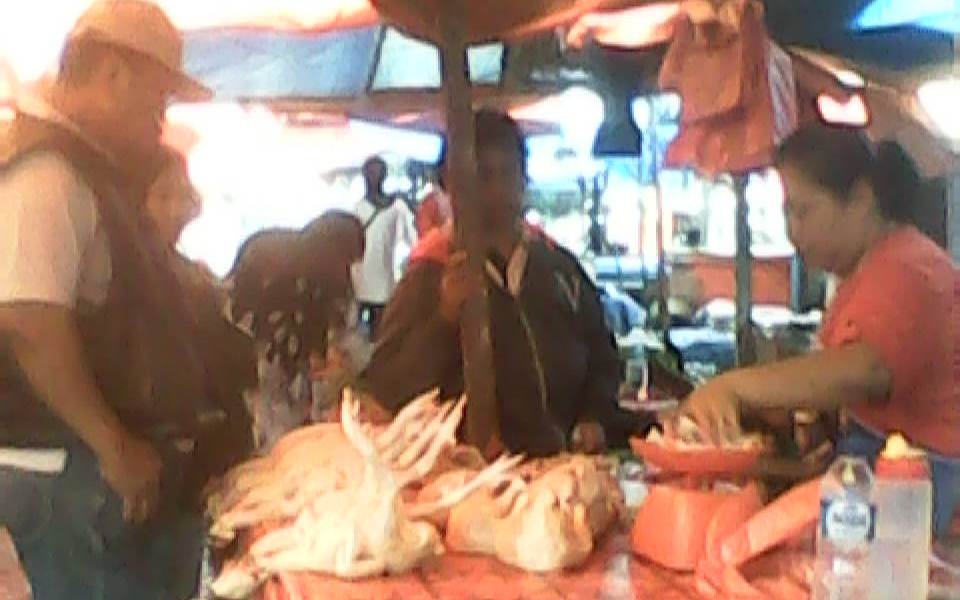 Harga Ayam Potong Turun, Penjualan Pedagang Juga Turun