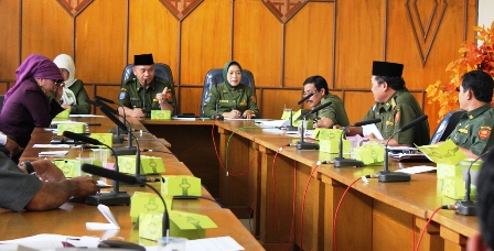 Bupati Evaluasi Camat