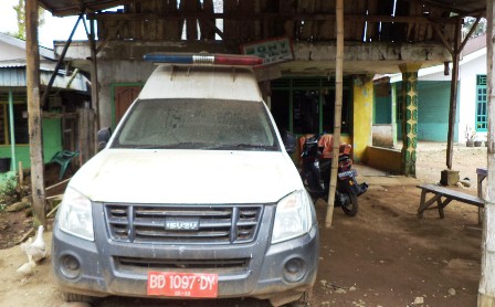 Mobnas Terbengkalai di Rumah Warga