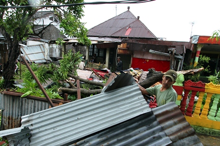 Badai Masih Mengancam