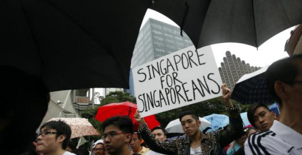 Unjuk Rasa di Singapura Menentang Warga Asing