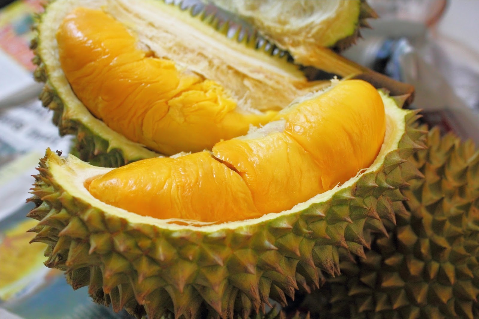 Mitos Kulit Durian Pencegah Mabuk