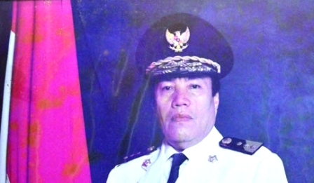 Mantan Gubernur, Adjis Ahmad Tutup Usia