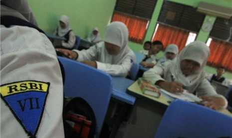 Kursi SMA/SMK Kurang