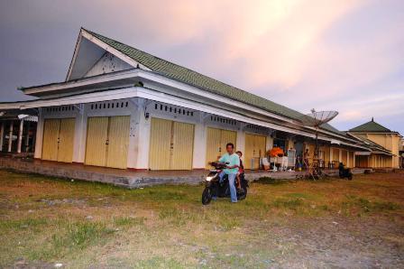 Hidupkan Pasar, 40 Kios di Koto Jaya Digratiskan