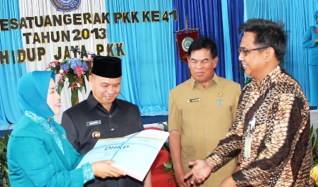 Provinsi Puji Program PKK RL