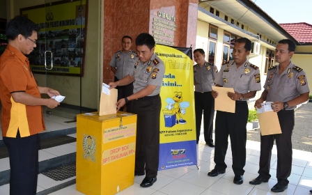 Polres Mukomuko Beri Teladan Taat Pajak