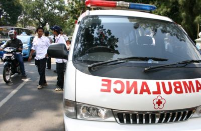 Ambulans RSUD Angkut Pasien ke Palembang Tidak Bisa Melintasi Gunung