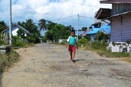 Jalan Ampera Rusak