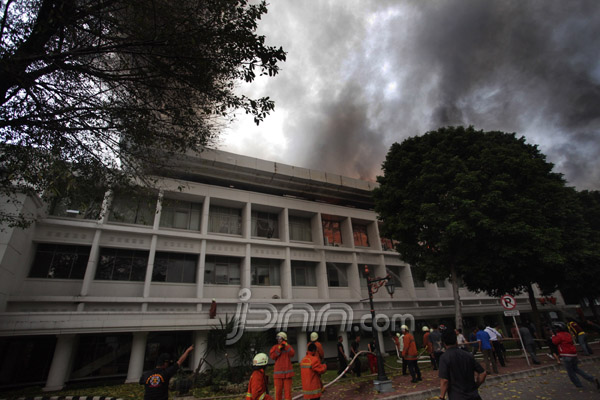 Kebakaran di Kompleks Istana Mengundang Kecurigaan