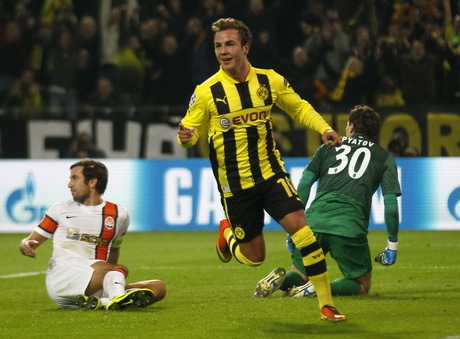 Menang 3-0, Dortmund Singkirkan Shakhtar