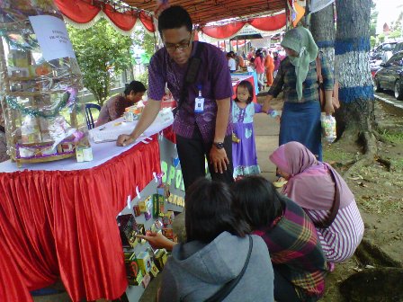 Stand BPOM Layani Periksa Kosmetik dan Makanan Gratis