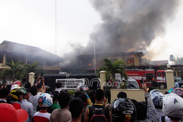 Polres Diserang, 18 Tahanan Kabur