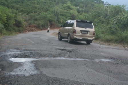 140 Km Jalan dan 57 M Jembatan di Lebong Rusak