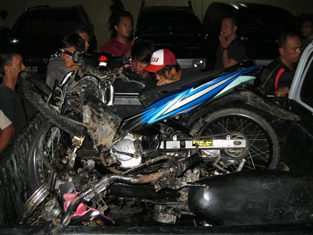 Tabrakan di Pantai Panjang, 3 Remaja Tewas