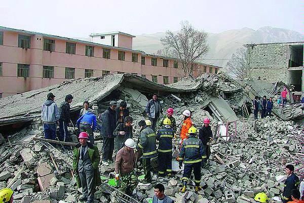 Korban Tewas Gempa China Mencapai 156 Orang