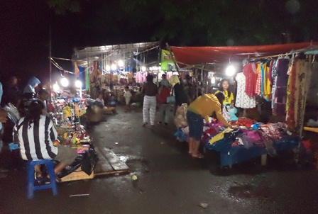 Retribusi Pasar Malam Rp 100 Ribu