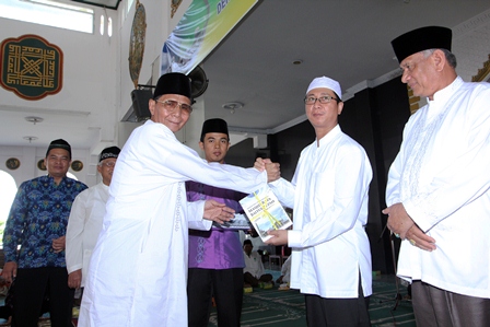 Sejarah  Masjid  Baitul Izzah Dibukukan