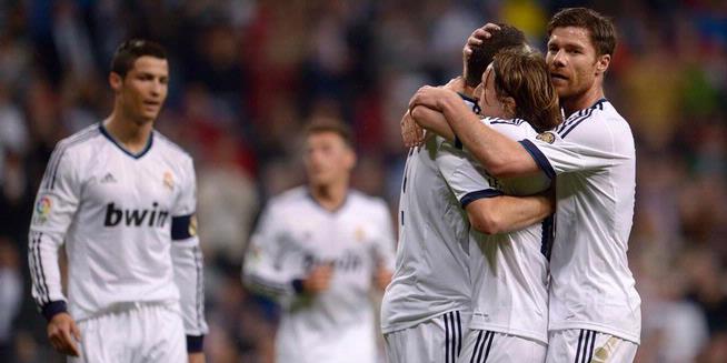 Madrid Bungkam 9 Pemain Malaga, 6-2