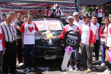 Curup Pemilik Toko Dapat Avanza