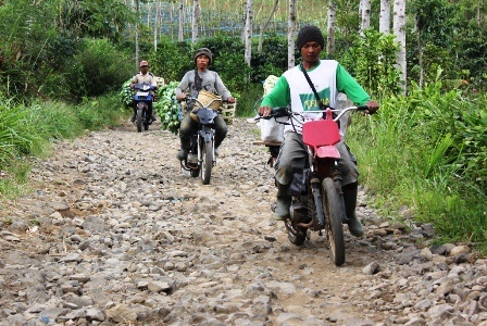 Jalan dan Diklat Rusak