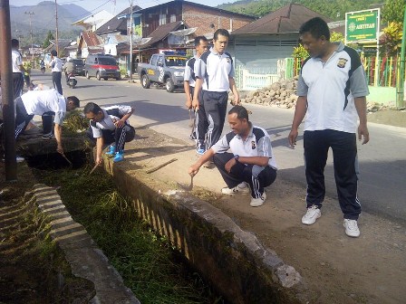 Polisi Bakti Sosial