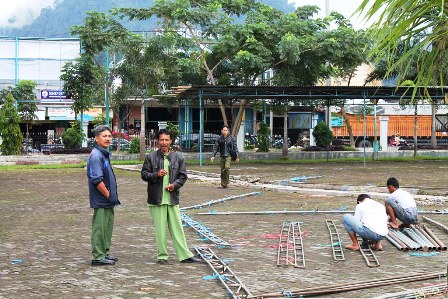 Sewa Tenda Pasar Kaget Rp 250 Ribu