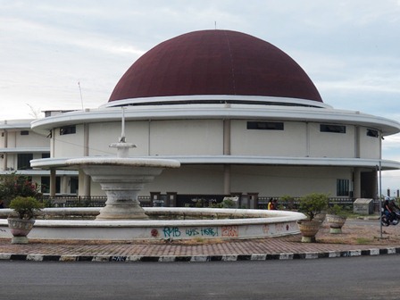 Lelang Mess Pemda Dikaji